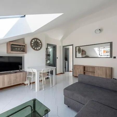 Apartamento Mansarda Romantica