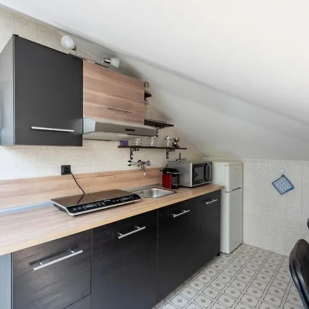 Mansarda Romantica Apartman *
