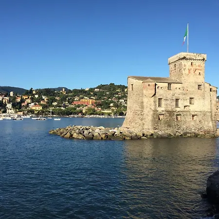 Apartman Mansarda Romantica Rapallo