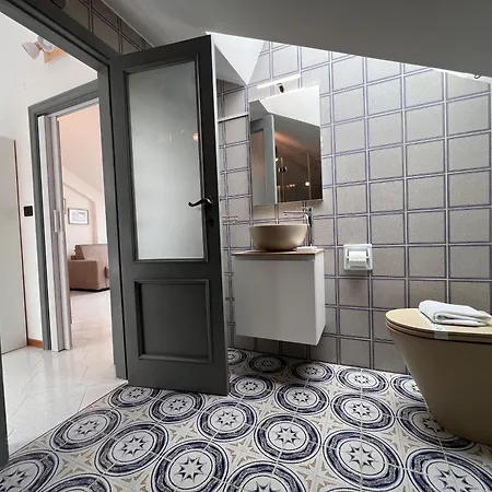 Mansarda Romantica Apartment *